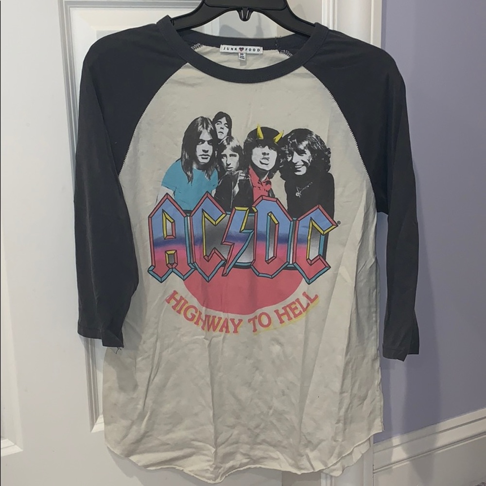 XS 3/4 sleeve band tee